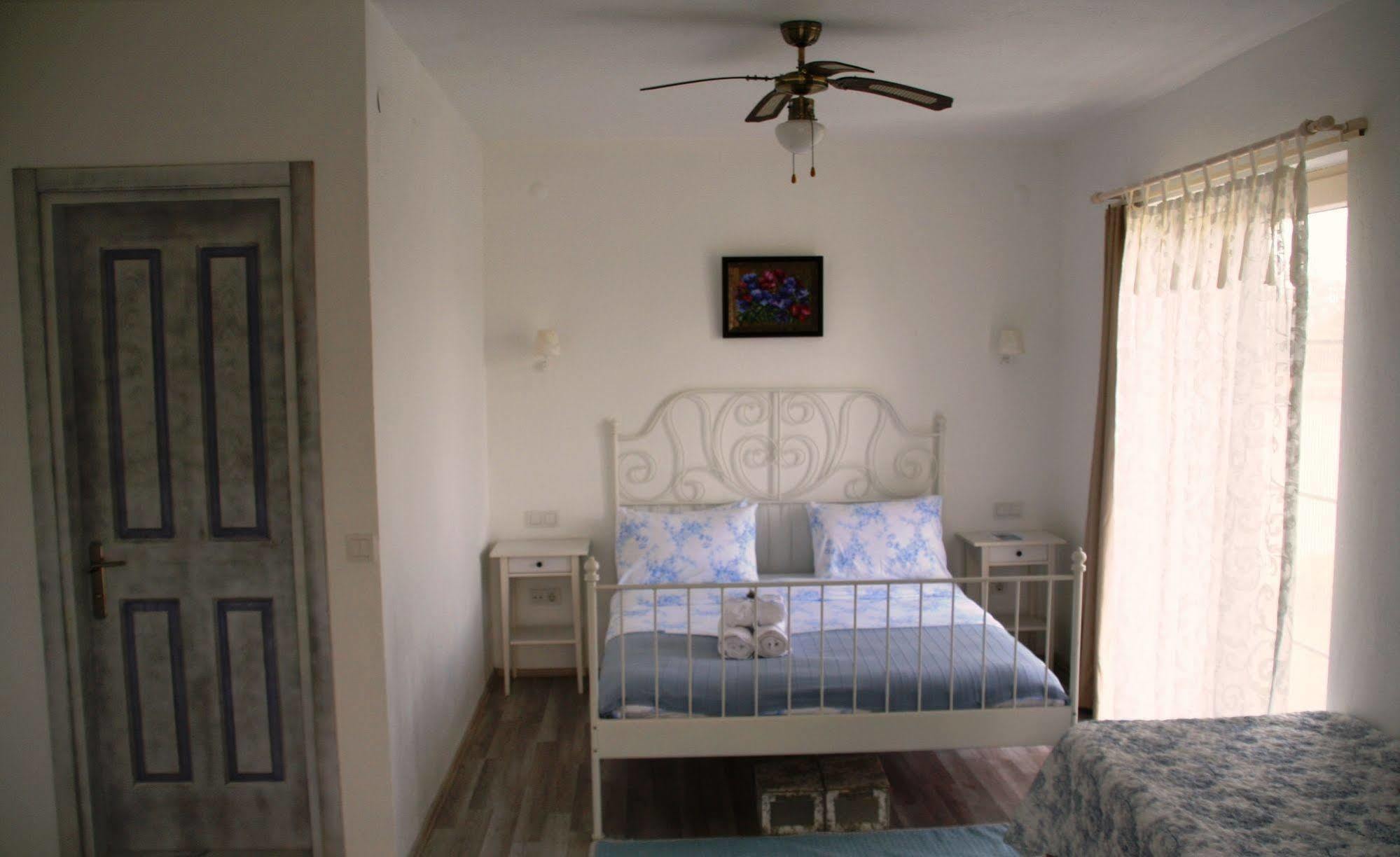 Yasemin Alacati (Adults Only) Exterior photo